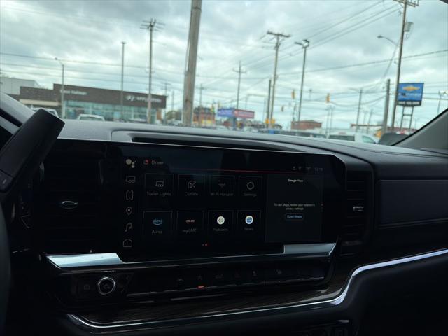 2024 GMC Sierra 1500 4WD Crew Cab Short Box Elevation with 3VL