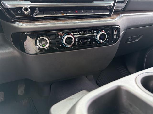 2024 GMC Sierra 1500 4WD Crew Cab Short Box Elevation with 3VL