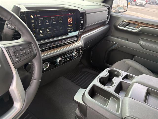 2024 GMC Sierra 1500 4WD Crew Cab Short Box Elevation with 3VL