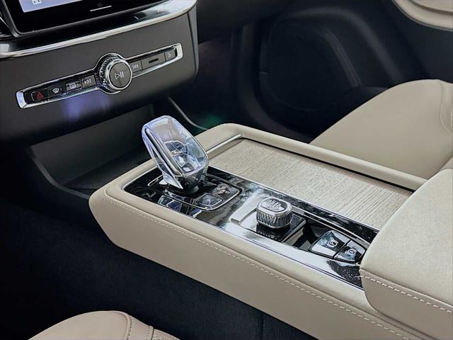 2026 Volvo XC90 Plug-In Hybrid Plus, T8 AWD, Electric/Gasoline, Bright, 7 Seats