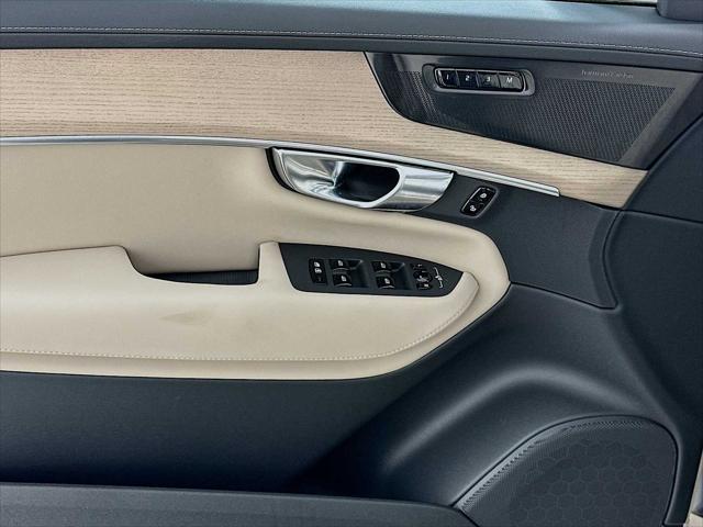 2026 Volvo XC90 Plug-In Hybrid Plus, T8 AWD, Electric/Gasoline, Bright, 7 Seats