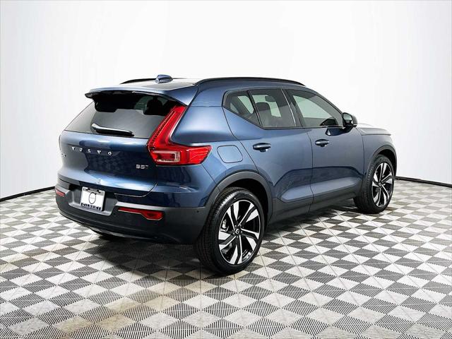 2026 Volvo XC40 Ultra, B5 AWD Gas (mild hybrid), Dark