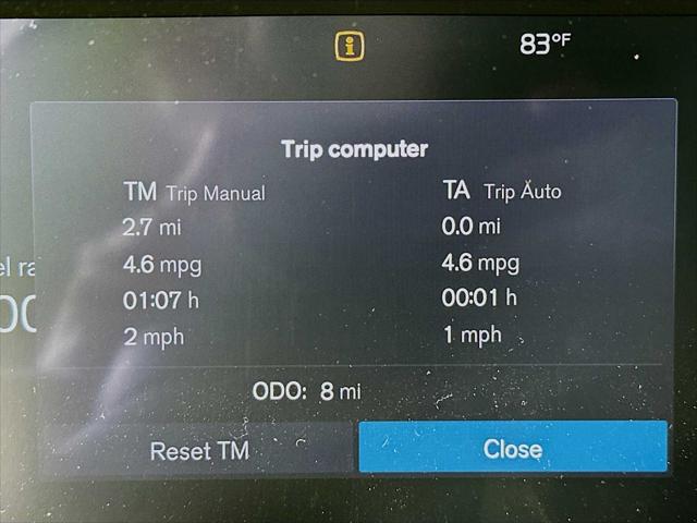 2026 Volvo XC40 Ultra, B5 AWD Gas (mild hybrid), Dark