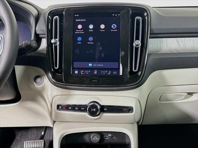 2026 Volvo XC40 Ultra, B5 AWD Gas (mild hybrid), Dark