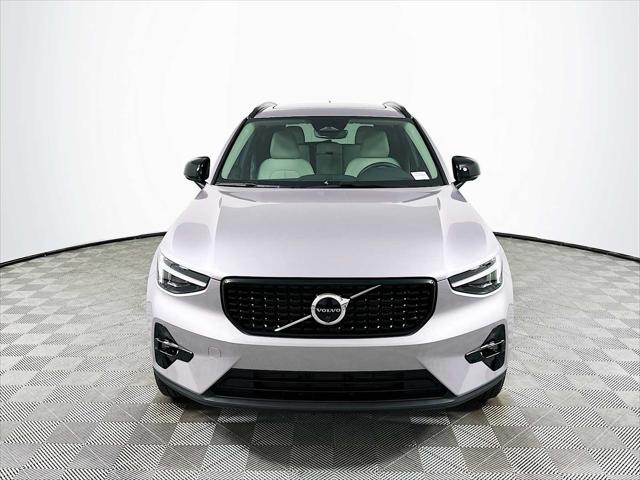 2026 Volvo XC40 Ultra, B5 AWD Gas (mild hybrid), Dark