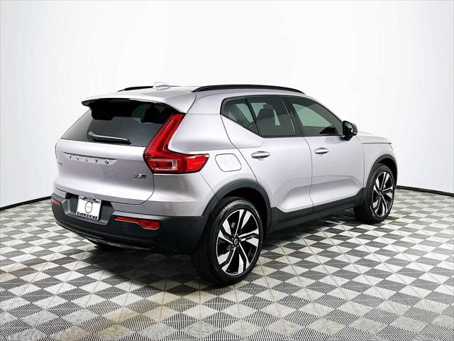 2026 Volvo XC40 Ultra, B5 AWD Gas (mild hybrid), Dark