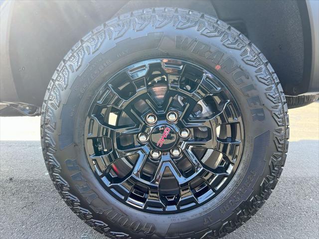 2026 GMC Canyon Elevation, 4WD