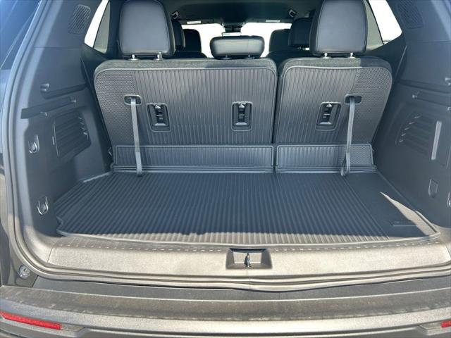 2026 GMC Acadia Elevation FWD