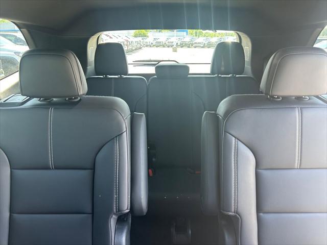2026 GMC Acadia Elevation FWD