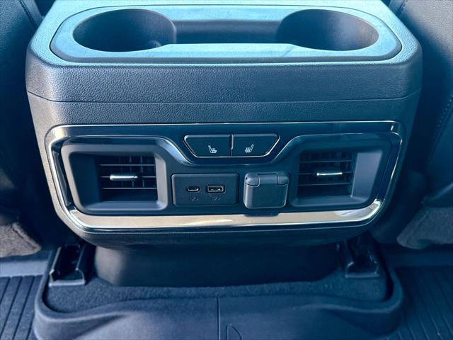 2021 Chevrolet Silverado 1500 4WD Crew Cab Short Bed LTZ