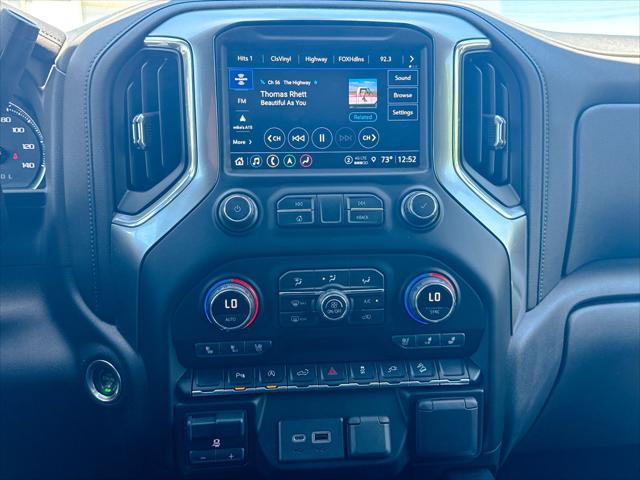 2021 Chevrolet Silverado 1500 4WD Crew Cab Short Bed LTZ