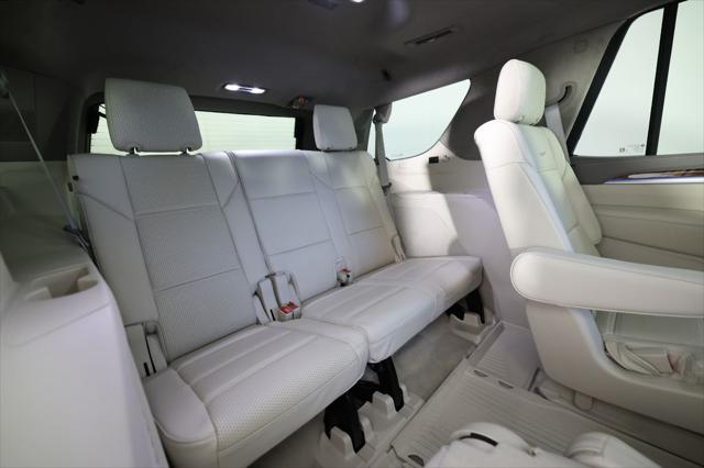 2025 Cadillac Escalade Sport Platinum
