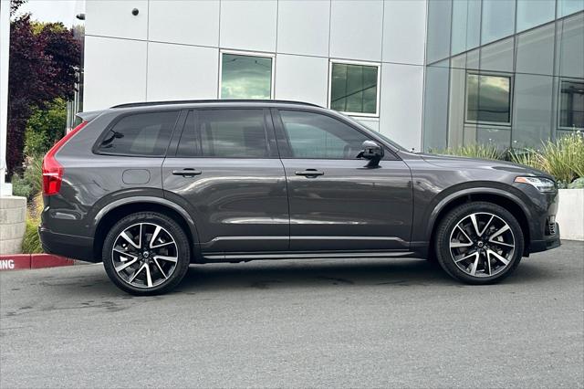 2023 Volvo XC90 Recharge T8 Ultimate Dark Theme 7-Seater