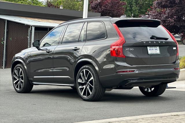2023 Volvo XC90 Recharge T8 Ultimate Dark Theme 7-Seater