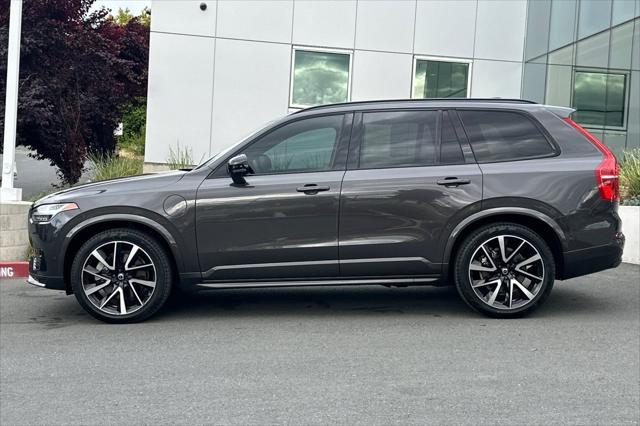 2023 Volvo XC90 Recharge T8 Ultimate Dark Theme 7-Seater