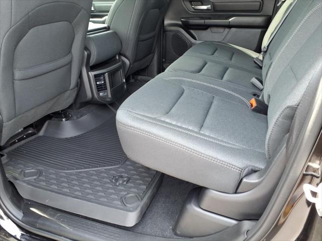 2026 Ram 1500 Warlock Crew Cab 4x4 5'7" Box