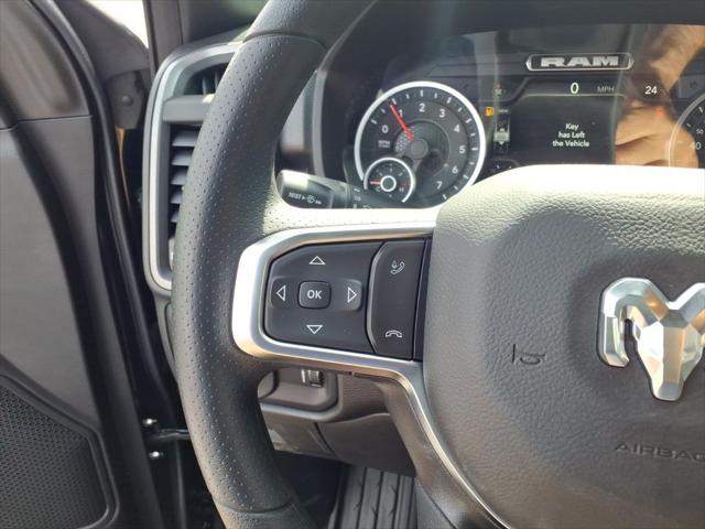 2026 Ram 1500 Warlock Crew Cab 4x4 5'7" Box