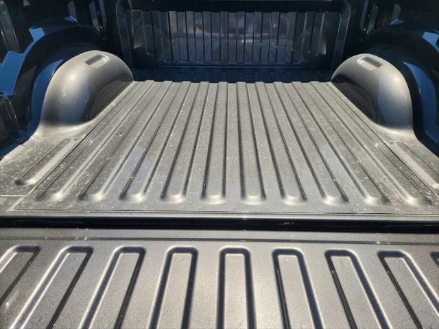 2026 Ram 1500 Express Crew Cab 4x4 57 Box
