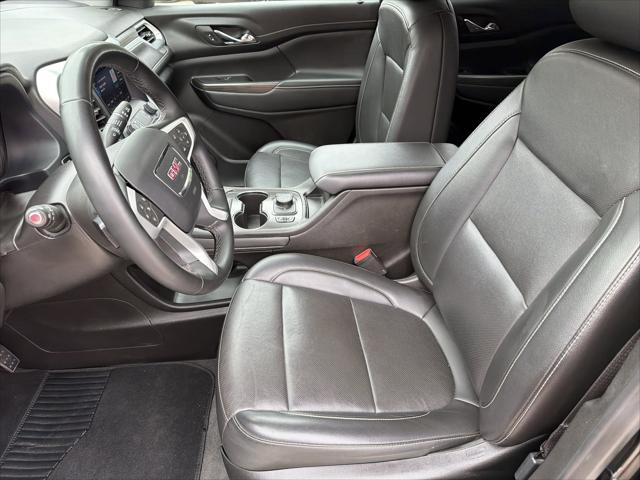 2023 GMC Acadia AWD SLT