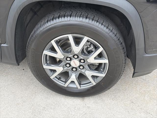 2023 GMC Acadia AWD SLT