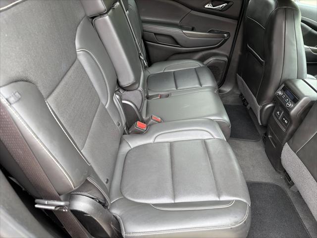 2023 GMC Acadia AWD SLT