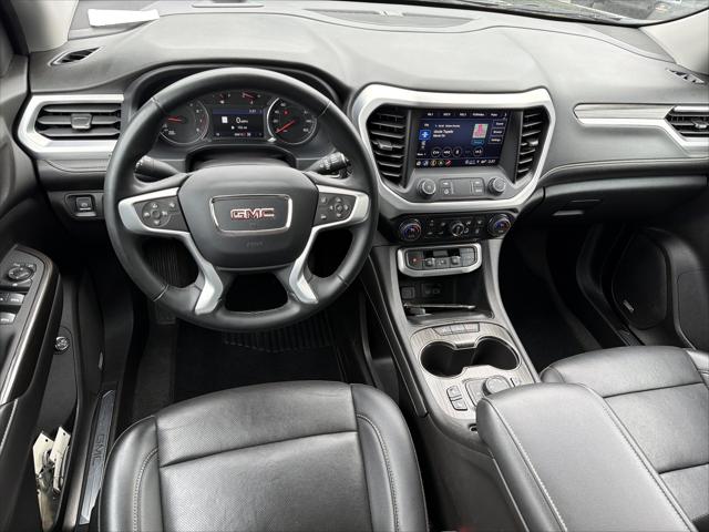 2023 GMC Acadia AWD SLT