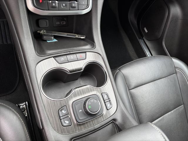2023 GMC Acadia AWD SLT