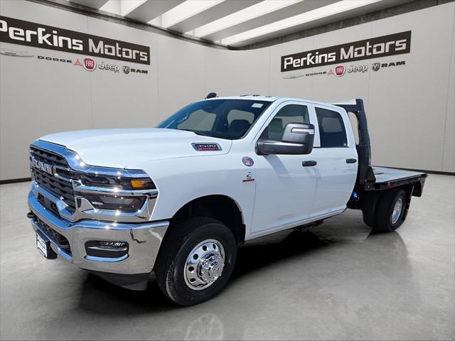 2026 RAM Ram 3500 Chassis Cab RAM 3500 TRADESMAN CREW CAB CHASSIS 4X4 60 CA 2026 RAM Ram 3500 Chassis Cab RAM 3500 TRADESMAN CREW CAB CHASSIS 4X4 60 CA