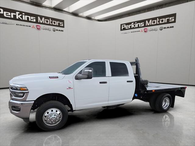 2026 RAM Ram 3500 Chassis Cab RAM 3500 TRADESMAN CREW CAB CHASSIS 4X4 60 CA