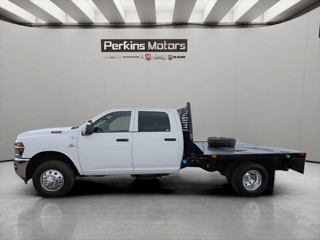 2026 RAM Ram 3500 Chassis Cab RAM 3500 TRADESMAN CREW CAB CHASSIS 4X4 60 CA