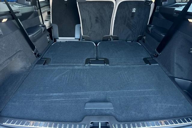 2026 Volvo XC90 Plus, B6 AWD Gas mild hybrid, Gasoline, Bright, 7 Seats