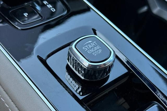 2026 Volvo XC90 Plus, B6 AWD Gas mild hybrid, Gasoline, Bright, 7 Seats