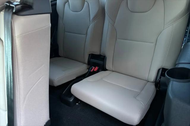 2026 Volvo XC90 Plus, B6 AWD Gas mild hybrid, Gasoline, Bright, 7 Seats