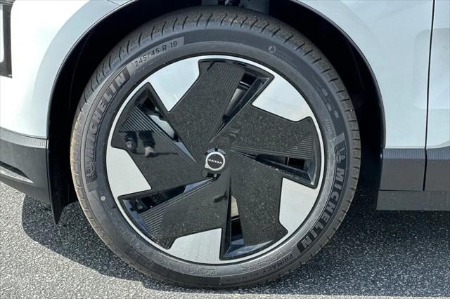 2026 Volvo EX30 Plus Twin Motor Performance, Fully electric