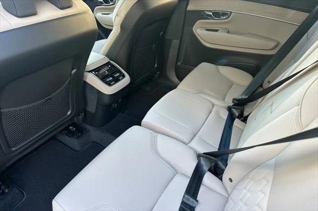 2026 Volvo XC90 Plus, B6 AWD Gas mild hybrid, Gasoline, Bright, 7 Seats
