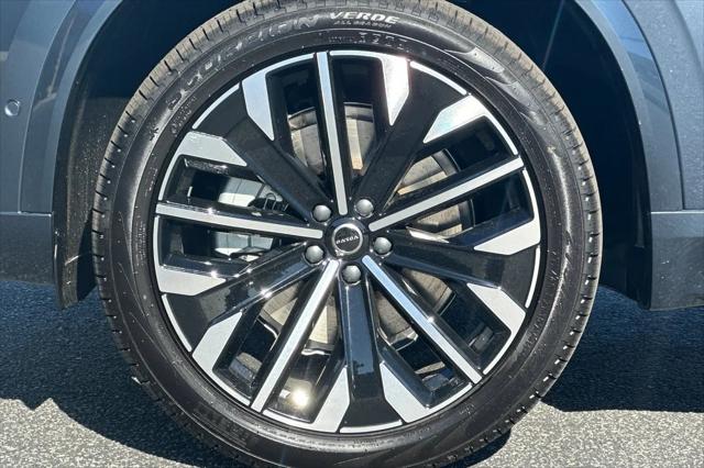 2026 Volvo XC90 Plus, B6 AWD Gas mild hybrid, Gasoline, Bright, 7 Seats