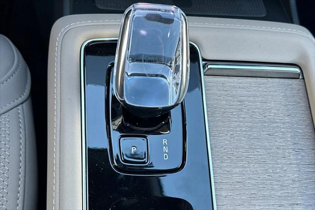 2026 Volvo XC90 Plus, B6 AWD Gas mild hybrid, Gasoline, Bright, 7 Seats