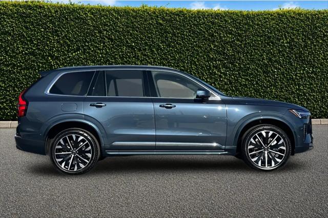 2026 Volvo XC90 Plus, B6 AWD Gas mild hybrid, Gasoline, Bright, 7 Seats