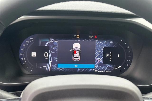 2026 Volvo XC40 Plus, B5 AWD Gas (mild hybrid), Dark