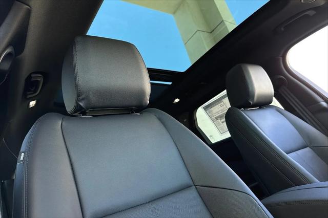 2024 Land Rover Range Rover Velar P250 Dynamic SE