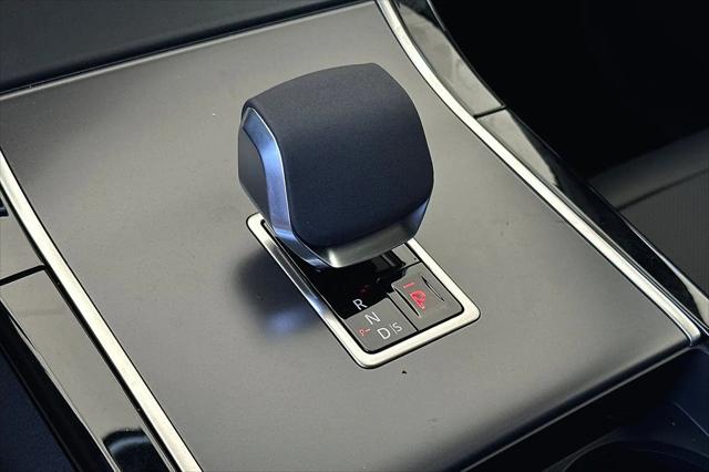 2024 Land Rover Range Rover Velar P250 Dynamic SE