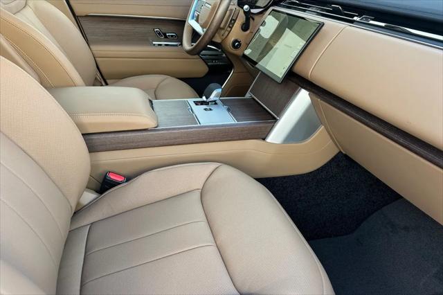 2026 Land Rover Range Rover P530 SE