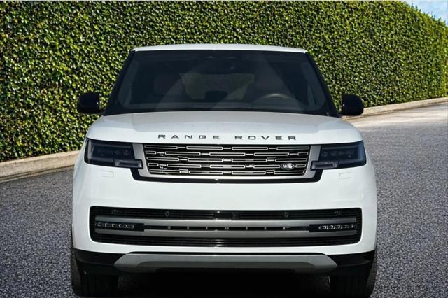 2026 Land Rover Range Rover P530 SE