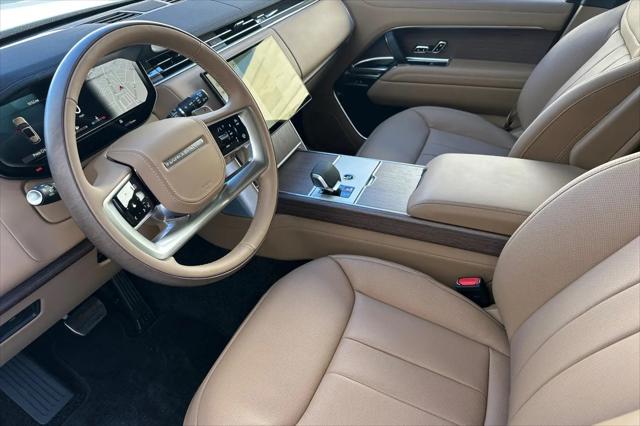 2026 Land Rover Range Rover P530 SE