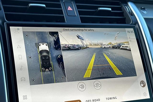 2025 Land Rover Discovery P300 Dynamic SE