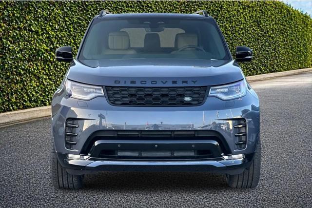 2025 Land Rover Discovery P300 Dynamic SE