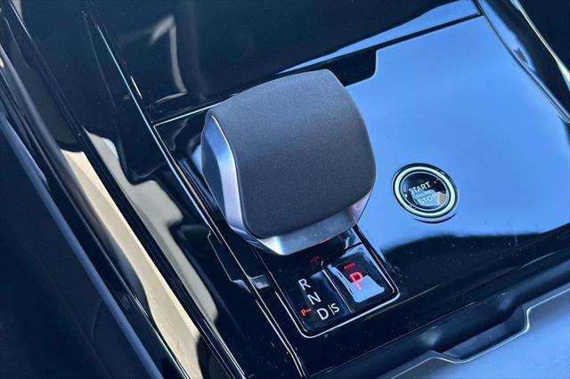 2026 Land Rover Range Rover Sport P360 SE