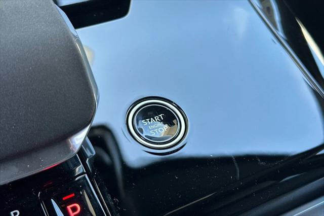2026 Land Rover Range Rover Sport P360 SE