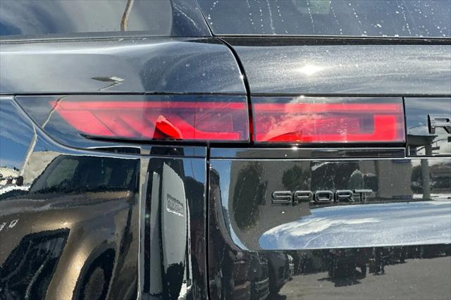 2026 Land Rover Range Rover Sport P360 SE