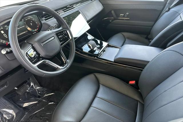2026 Land Rover Range Rover Sport P360 SE